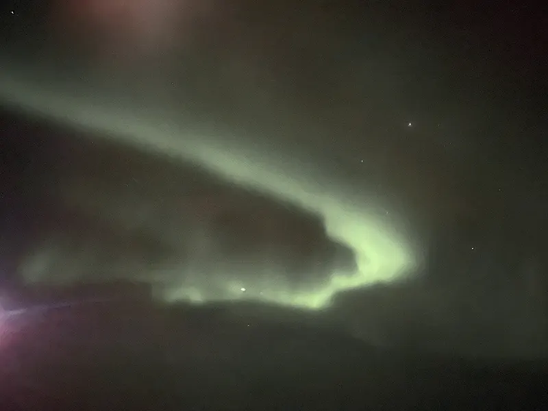 Auroras boreales en Islandia desde el avión